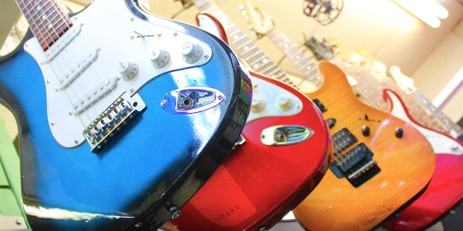 Buy and sell used and new guitars at Royal Pawn Shop Chicago